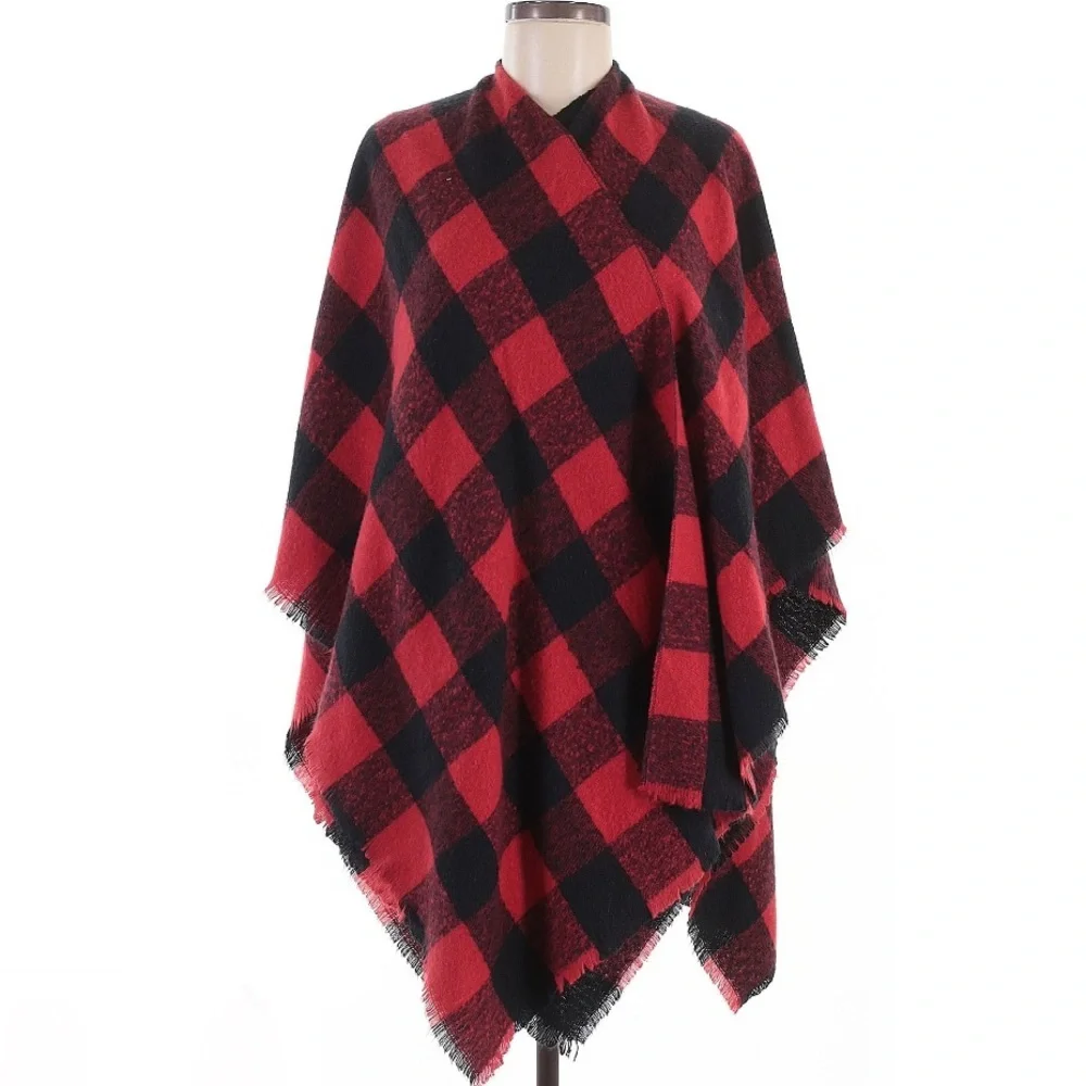 NWT- Mixit Buffalo Plaid Blanket Wrap